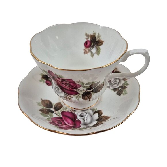 Royal Albert China England Tea Cup Saucer Set Pink White Rose Design Gold Trim - Picture 9 of 10